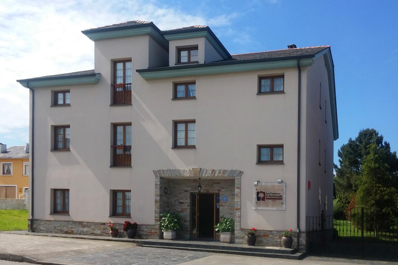 Las Casonas De Avellaneda Navia Exterior photo